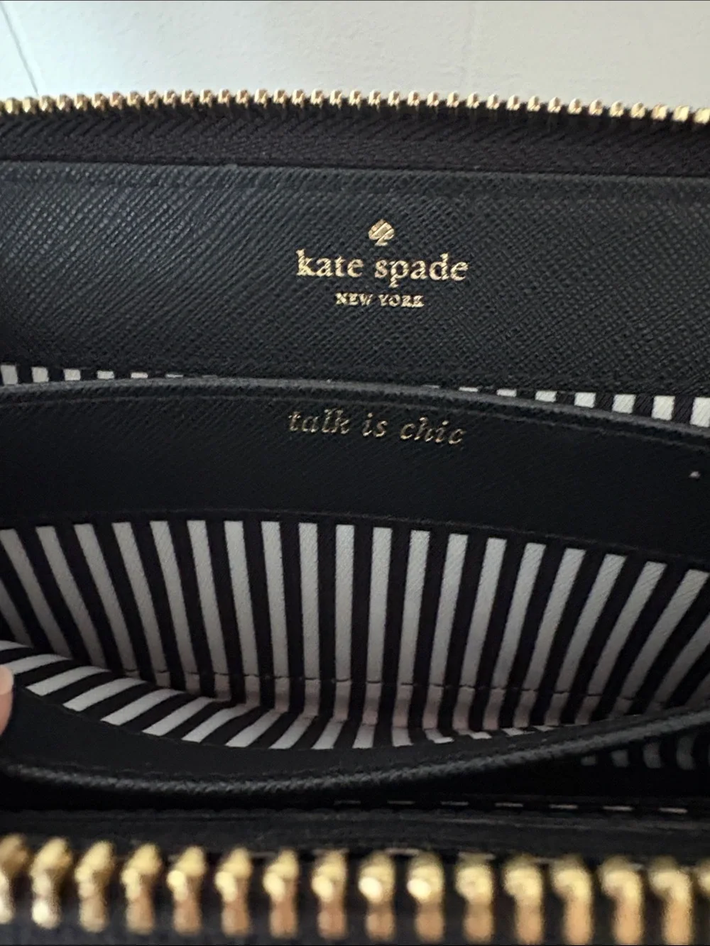Kate Spade New York Black Saffiano Leather Zip Wallet Wristlet Clutch Carryall